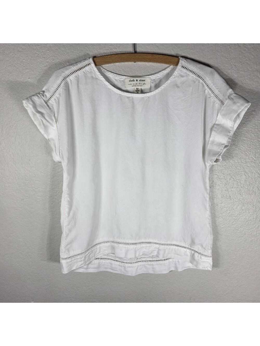 Anthropologie Cloth & Stone White Rolled Cuff Ladder Lace Trim Top Size XS